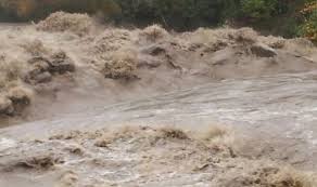 Kasserine :Des pluies abondantes et l’oued Haydara déborde.