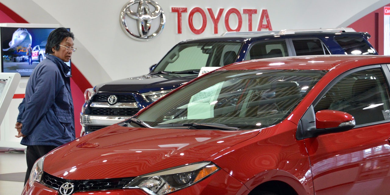 Autos: Toyota suspend ses activités en Russie
