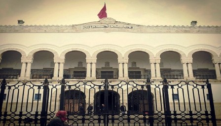 Tunisie Panique Suite A Une Explosion Devant Le Tribunal De Tunis Tunisie