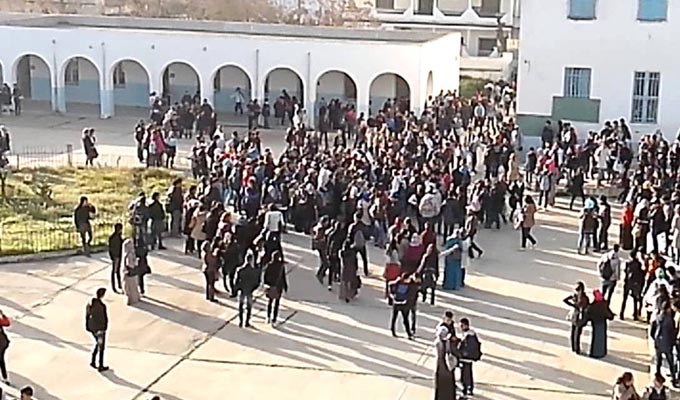 Tunisie: Crise de l’enseignement secondaire, des élèves à Nabeul boycottent pour la quatrième journée consécutive les cours