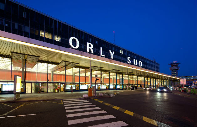 Paris- Une paire de chaussures sème la pagaille à l’aéroport Paris-Orly