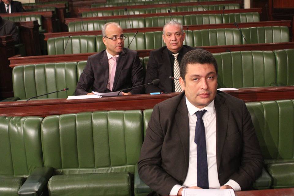 Tunisie:  Le gouvernement demande au Parlement le report de l’examen du projet de loi de révision de la loi électorale