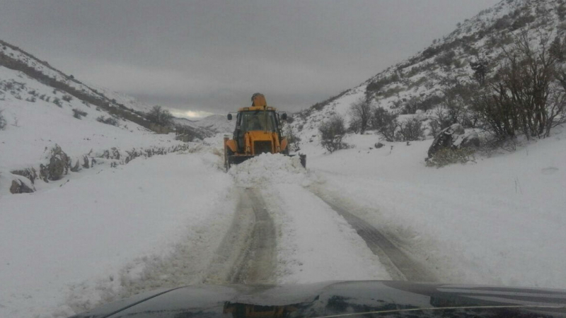 Tunisie: Des chutes de neige bloquent la circulation routière sur la RN 4