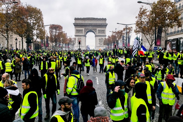 France- Les gilets jaunes adressent un «ultimatum» à Macron