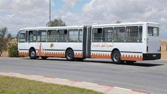 Tunisie: Arrestation de trois élèves pour avoir brisé les vitres d’un bus de transport scolaire
