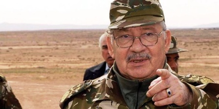 Algérie : Gaïd Salah ne reconnait plus les décisions la présidence de la République et a hâte d’en finir avec le clan Bouteflika