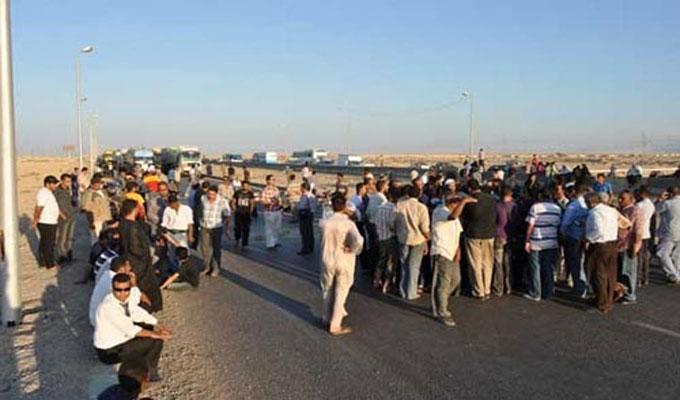 Tunisie: Des agriculteurs bloquent les RN 3 et 13 à Sidi Bouzid