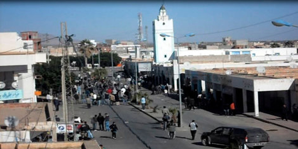 Tunisie: Des protestataires bloquent le route à Gabès en raison des coupures d’eau depuis une semaine