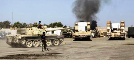 Les USA et la Grande Bretagne appellent à un cessez le feu en Libye et au retour à la solution politique