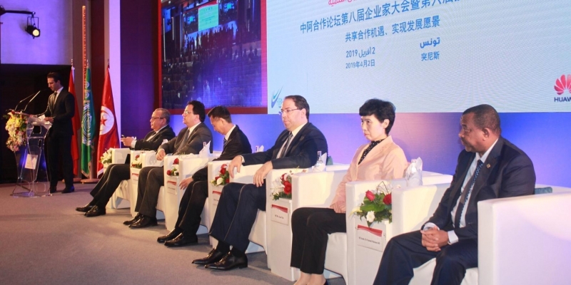 Tunisie: Démarrage du Forum sino-arabe avec la participation de plus de 200 hommes d’affaires chinois