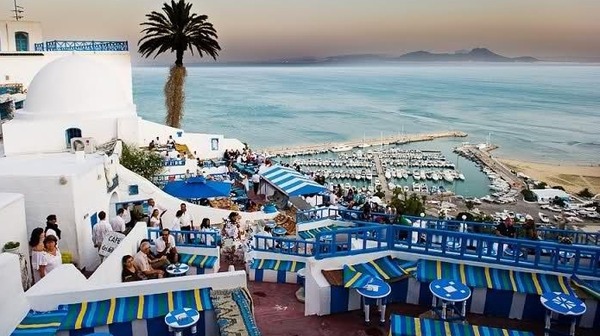 Tunisie: Hausse de 37,7% des revenus touristiques