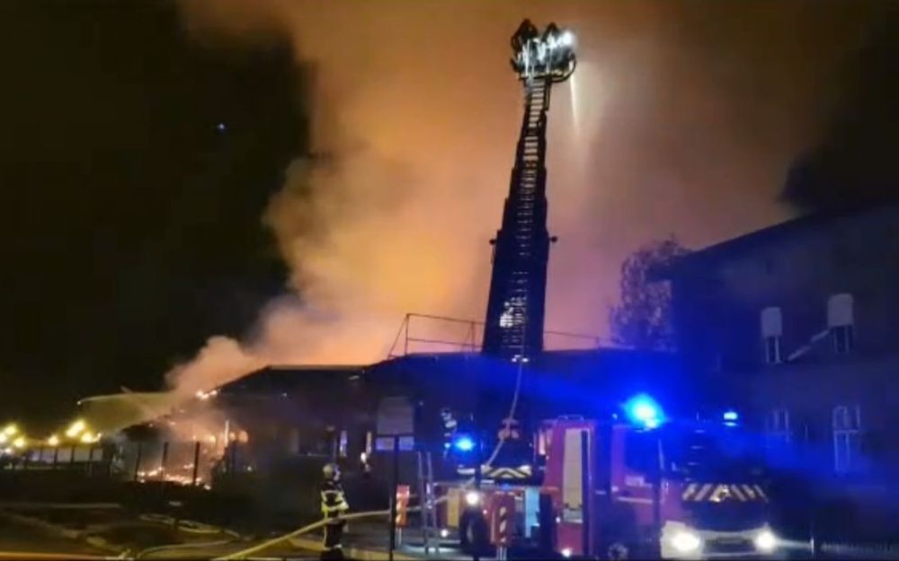 France: Spectaculaire incendie à la gare de Mulhouse