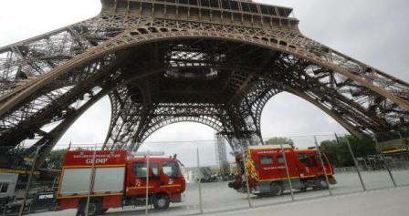 France : Evacuation urgente de la tout Eiffel à Paris