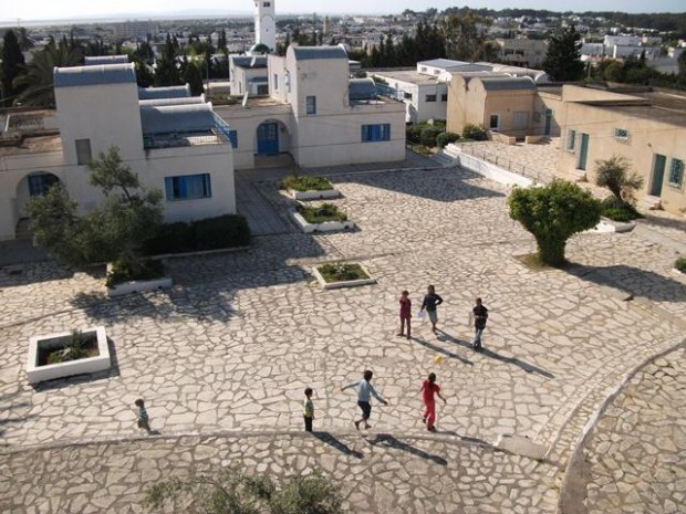 Tunisie: Le gouvernement a autorisé le don de la Zakat par SMS aux villages enfants SOS