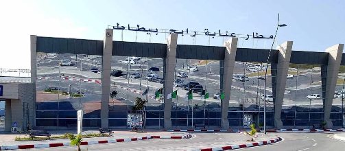 Algérie : Un incendie se déclare en bordure des pistes de décollages de l’aéroport d’Annaba