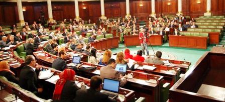 Tunisie – Divergences entre les députés sur l’urgence de finaliser la Cour Constitutionnelle