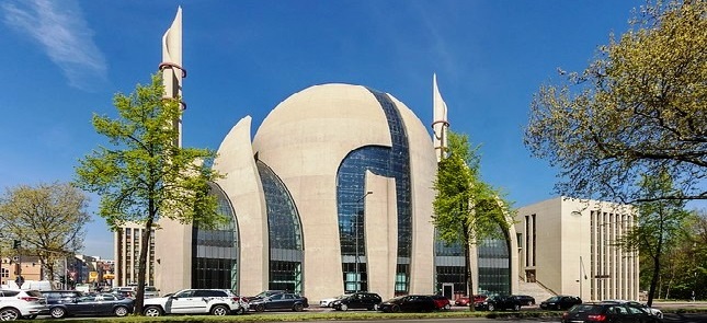 Allemagne : La grande mosquée de Cologne évacuée suite à une alerte à la bombe