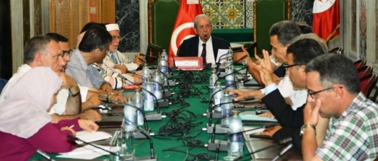 Tunisie – Ennaceur convoque les présidents des blocs, pour reprendre l’élection des membres de la cour constitutionnelle