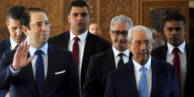 Tunisie-Youssef Chahed et Mohamed Naceur tiennent actuellement une réunion d’urgence