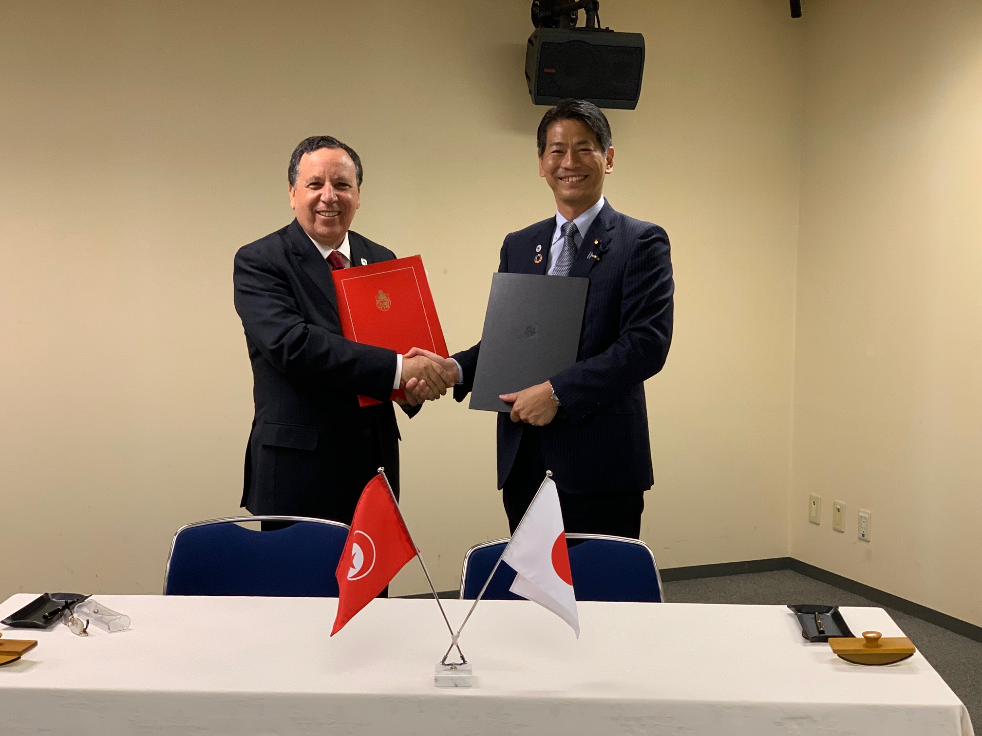 Le Japon accorde un don d’environ 8 millions de DT à la Tunisie pour l’installation d’un système de surveillance et de protection de haute technologie