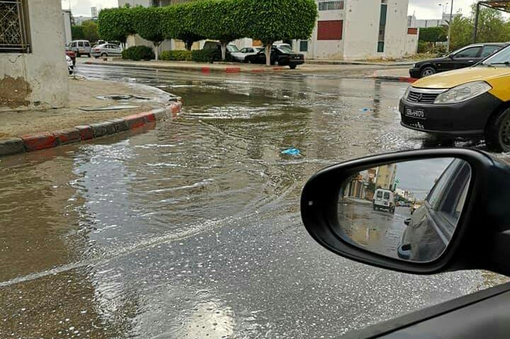 Tunisie-[photos] Les rues de Sousse inondées par les eau usées