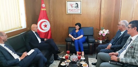 Tunisie – L’ambassadeur de France impliqué à fond dans la campagne électorale ?