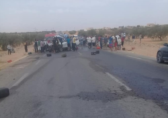 Tunisie: Un mort et deux blessés graves dans la collision entre un véhicule de contrebande et une autre voiture