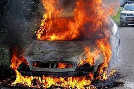 Tunisie: Une voiture prend feu au poste frontalier de Ras Jedir du côté libyen