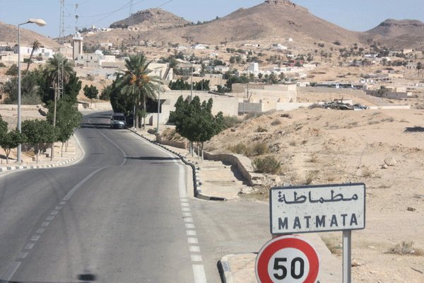Tunisie: Affaire du faux médecin, limogeage du directeur de l’hôpital local de Matmata