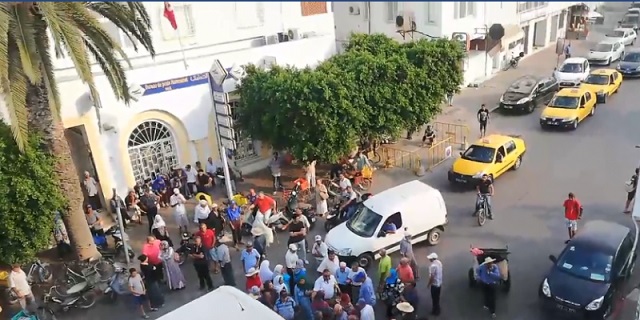 Tunisie: Blocage de la principale artère à Hammamet pour protester contre la grève de la poste