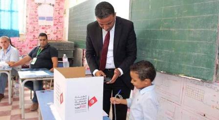 Tunisie – Le candidat Seifeddine Makhlouf se distingue par l’irrespect de toutes les lois régissant l’opération de vote