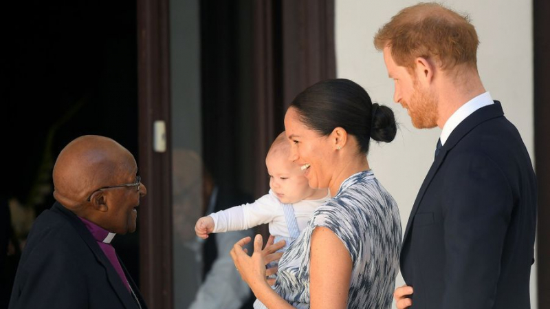 Photos: Première apparition officielle du bébé de Harry et Meghan
