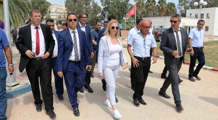 Tunisie – VIDEOS : A Sfax, Sonia Ben Cheikh n’oublie pas qu’elle est « aussi » ministre des Sports