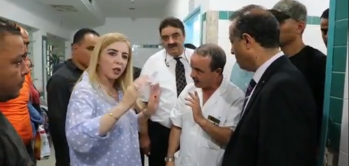Tunisie – VIDEOS : Sonia Ben Cheikh opère « une descente » nocturne sur les hôpitaux de Sfax