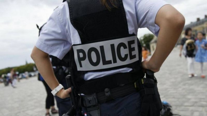France: Un homme armé d’un couteau s’attaque à des policiers près de la préfecture de police de Paris