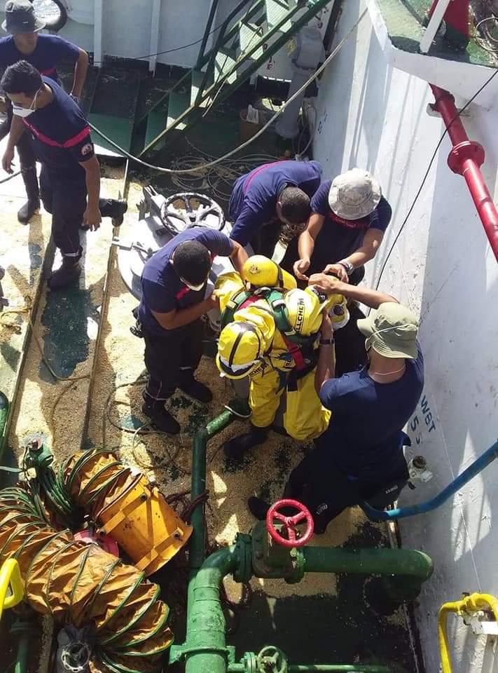 Tunisie: Récupération des corps de deux membres d’équipage d’un navire algérien