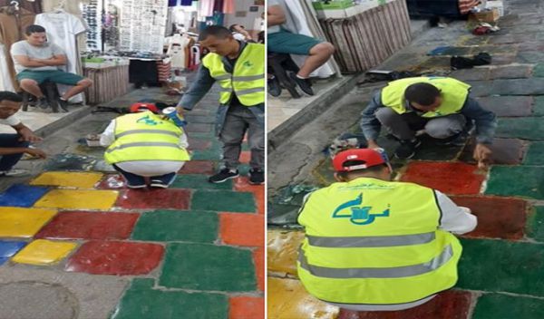 Tunisie-[photos] Les agents de l’Institut national du patrimoine, déployés pour décolorer les pavés de la Médina