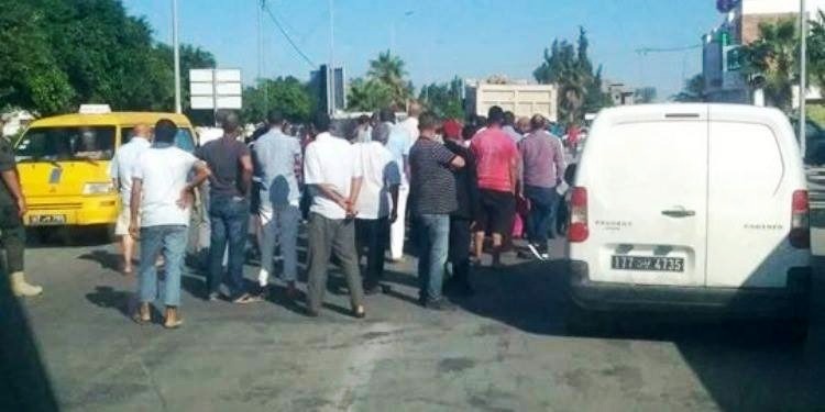 Tunisie – Bouargoub : Un individu seul bloque la GP1 dans les deux sens