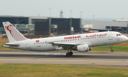 Tunisie: 150 Tunisiens coincés à l’aéroport d’Istanbul en raison du retard du vol de Tunisair