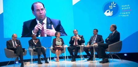 Youssef Chahed représente la Tunisie au forum de la paix à Paris