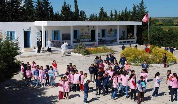 Tunisie : Caravane culturelle au profit des élèves de l’école primaire de la cité El Houda à Sidi Bouzid