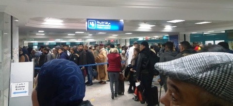 Tunisie – IMAGES : C’est la pagaille à l’aéroport de Tunis Carthage