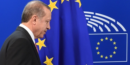 L’Europe coupe la vanne financière à la Turquie