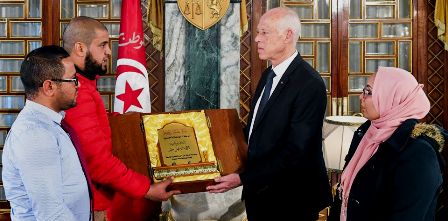 Tunisie – Kaïs Saïed reçoit des responsables de l’organisation « La journée du martyr »