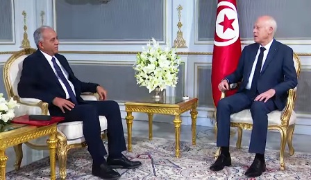 Tunisie – Jemli présente la composition de son gouvernement au président Saïed