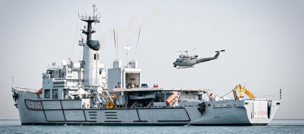 La marine libyenne arraisonne un navire italien et le déroute sur Benghazi