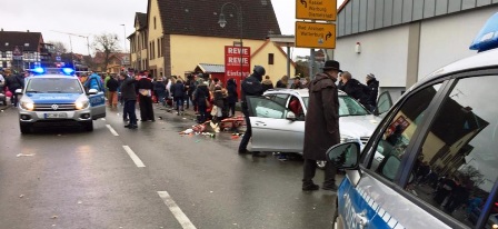 VIDEO : Allemagne : Une voiture fonce dans la foule : Plusieurs blessés
