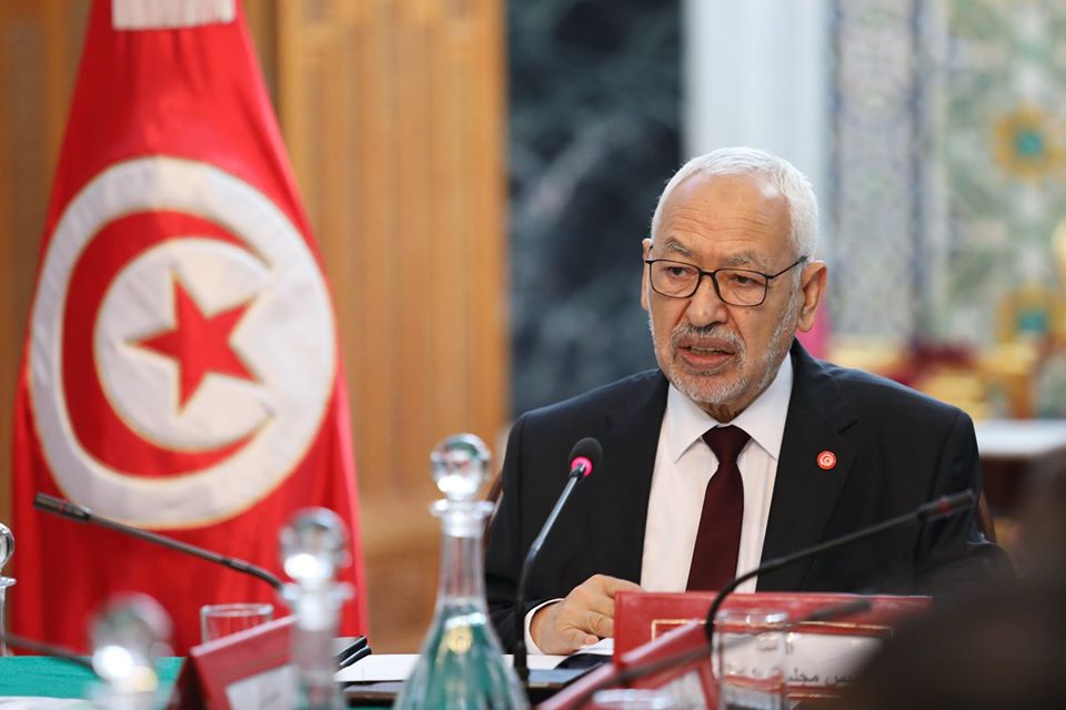 Tunisie: Après des semaines de manœuvres politiques, Rached Ghannouchi fait l’éloge du gouvernement de Fakhfekh