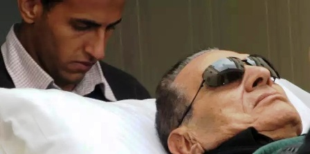 Hosni Moubarak hospitalisé en soins intensifs