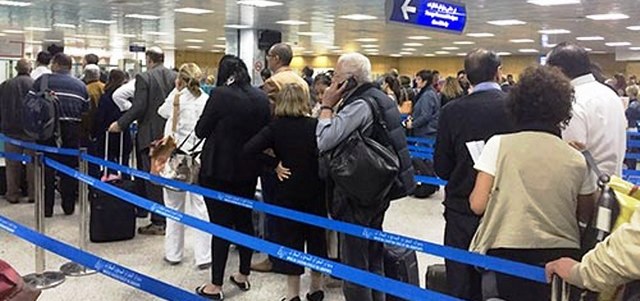 Tunisie – Un patient infecté par le coronavirus sème la panique à l’aéroport de Tunis Carthage